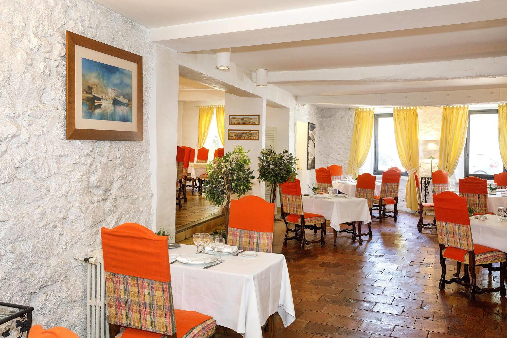 Logis Hotels - Hotel Restaurant Du Midi Revel  Exterior foto