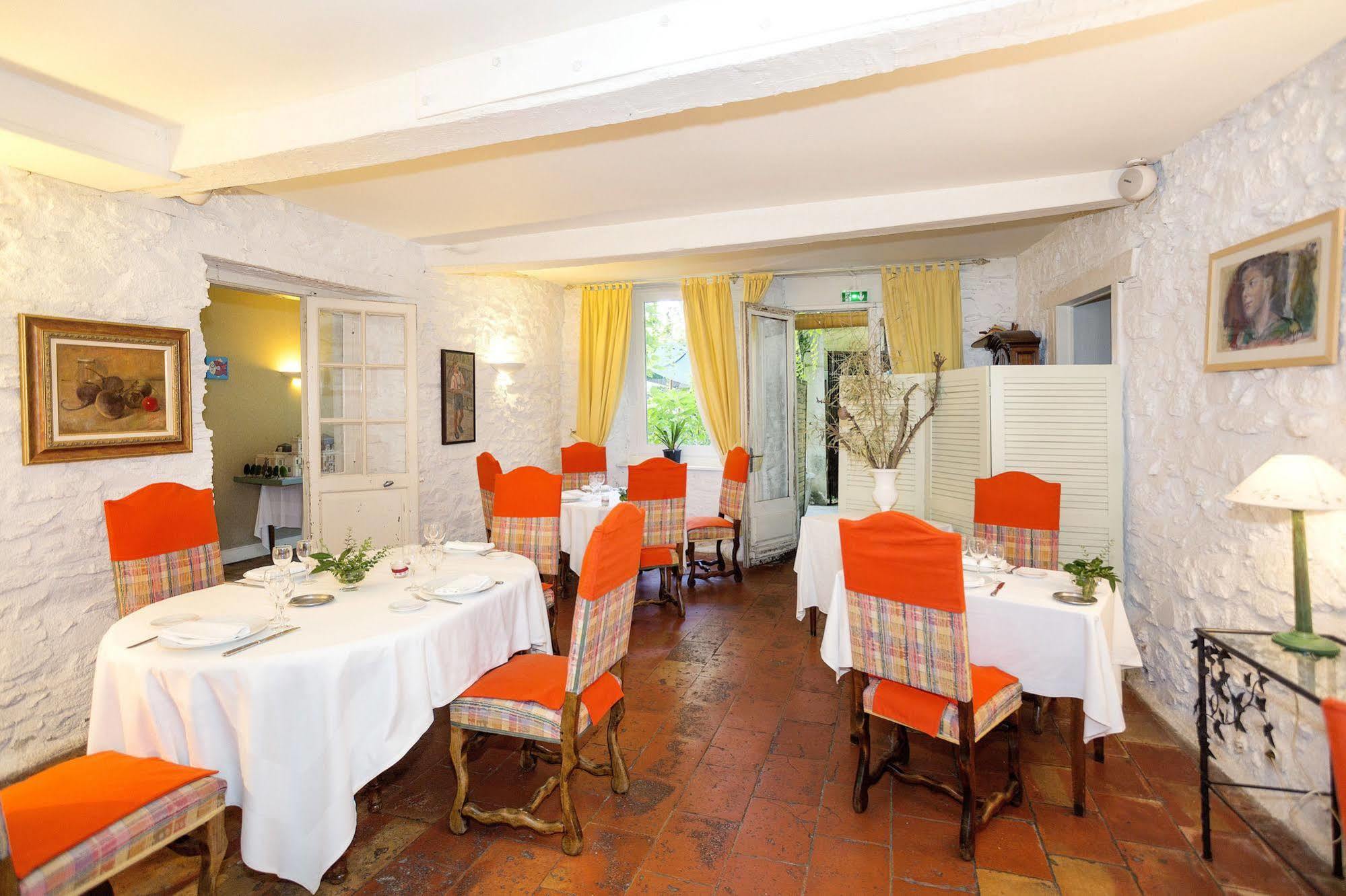Logis Hotels - Hotel Restaurant Du Midi Revel  Exterior foto